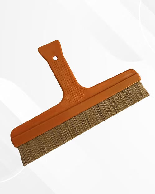 TINT BRUSH